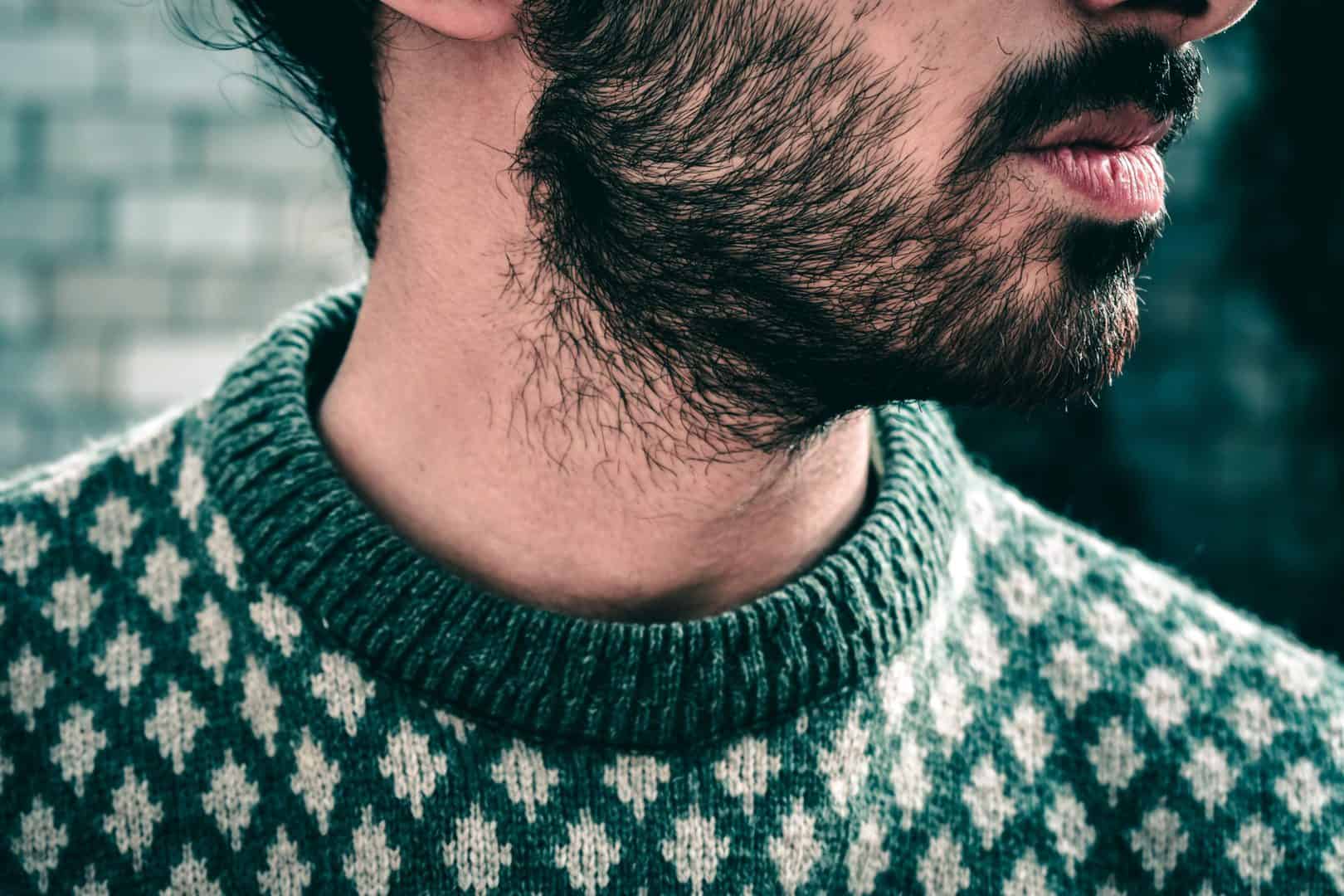 Mann mit Bart | Bartwuchs beschleunigen